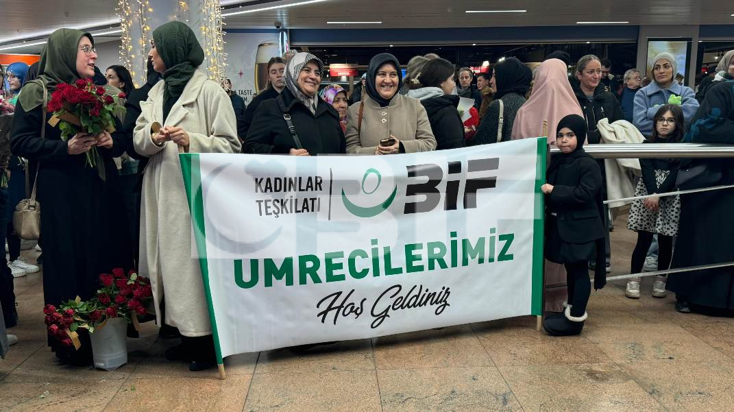 2024 Aralık Umresinden Dönen Umrecilerimiz Coşkuyla Karşılandı