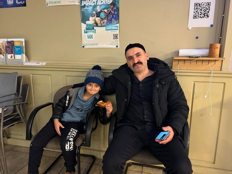 BİF Heusden-Zolder'de Babalar ve Çocuklar Sabah Namazında Buluştu